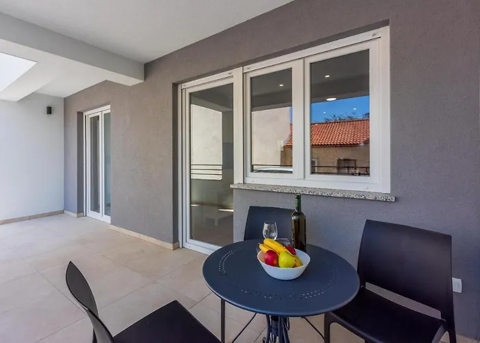 Apartamento Luxury Lovorka 1 & 2****